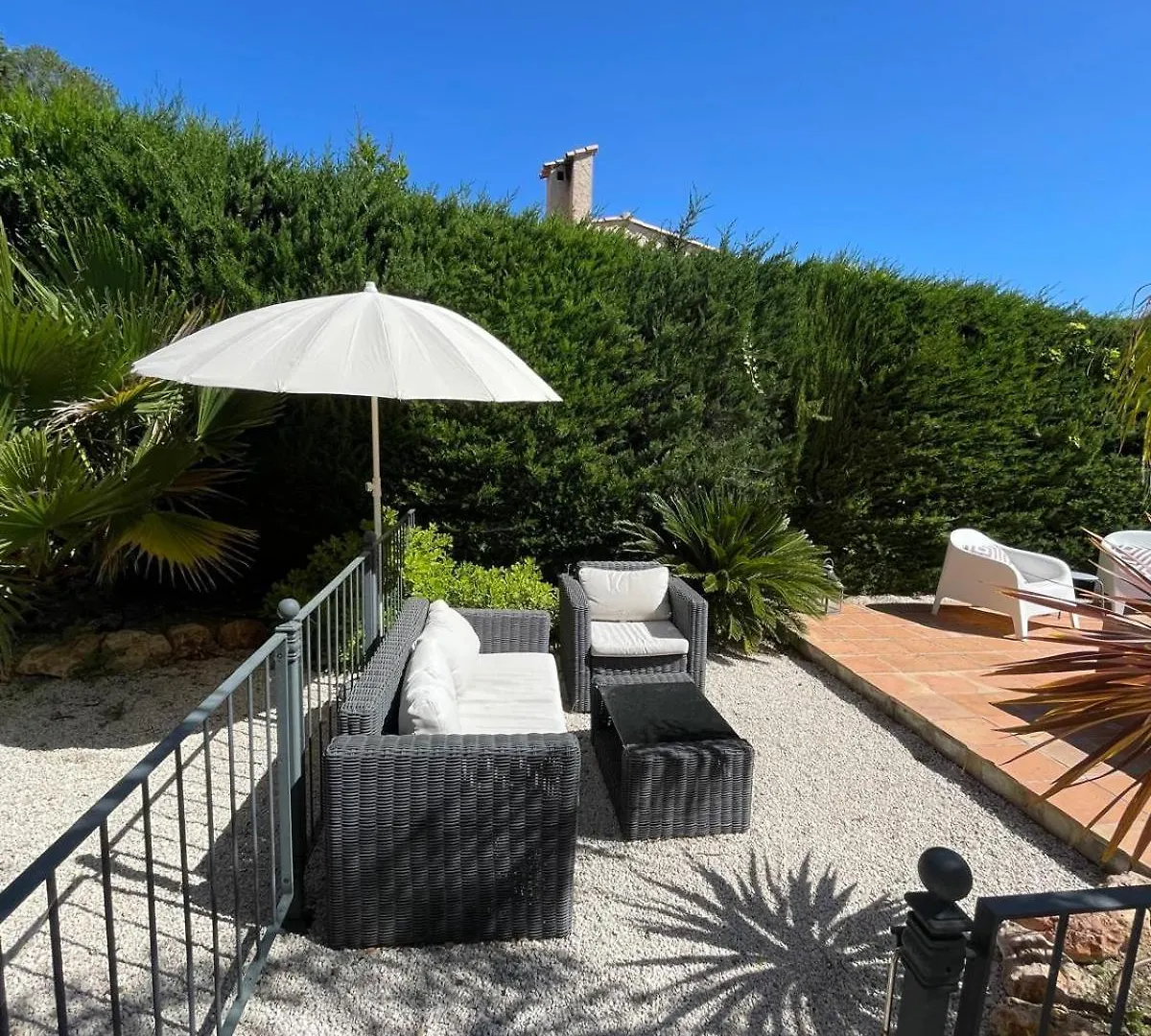 Villa Provencale 4 Etoiles - Piscine & Jardin Zen Sainte-Maxime 0*,